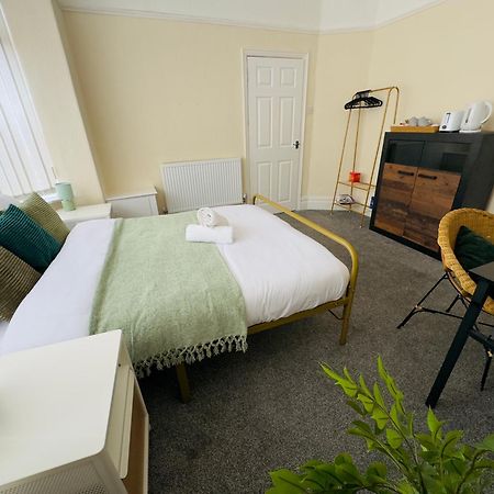 Double Bedroom Near City Center Manchester Exteriör bild